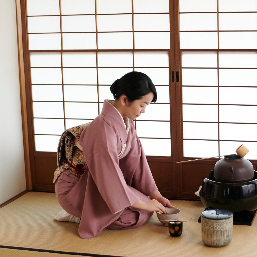 femme en train de faire une ceremonie du thé Image